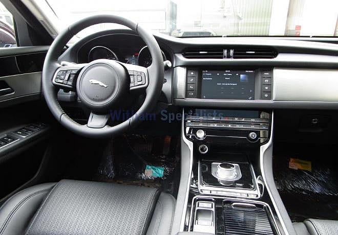Jaguar: XF 2.0 GTDI Prestige LHD - Gallery image 11