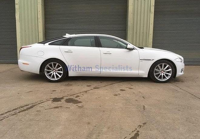 Jaguar: XJ 3.0 V6 AWD Auto Premium LWB - Gallery image 6