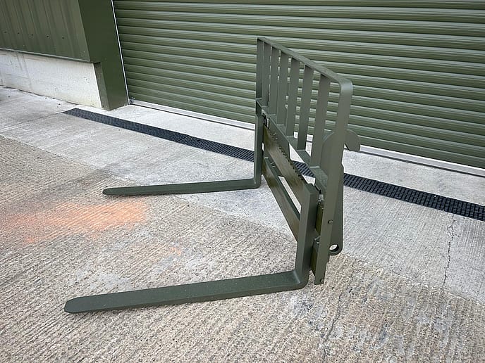 JCB Fork Set - Gallery image 2