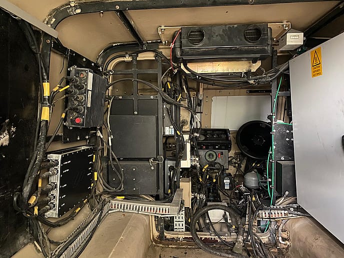 Land Rover 110 Snatch Panama ROV - Gallery image 37
