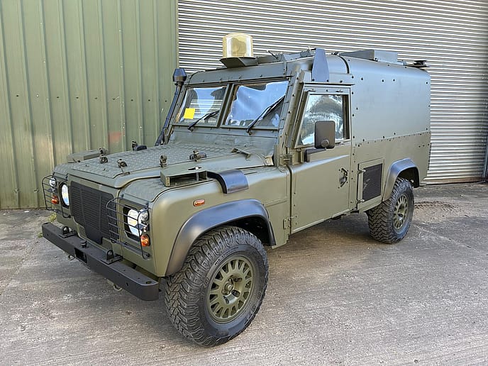 Land Rover : 110 Vixen+ Protected Patrol Vehicle - Gallery image 3