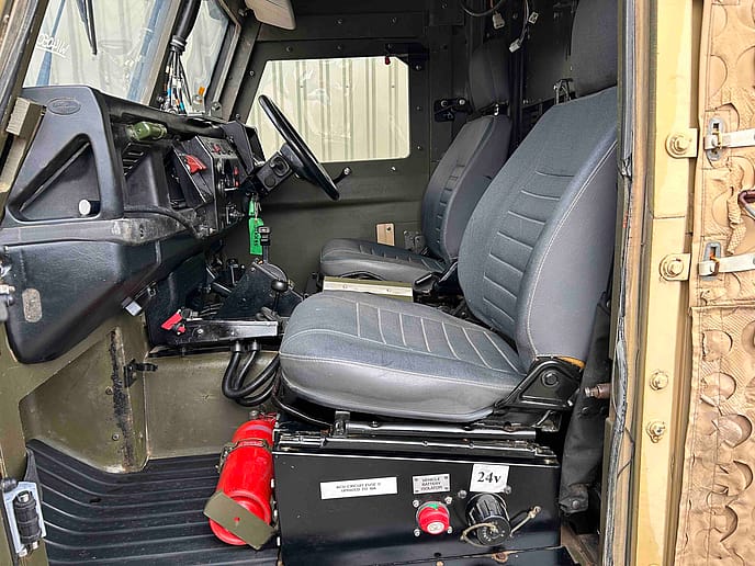 Land Rover : 110 Vixen+ Protected Patrol Vehicle - Gallery image 12