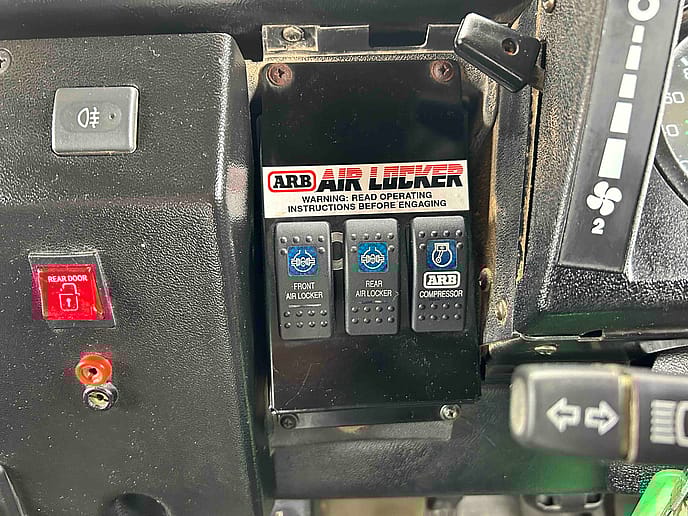 Land Rover : 110 Vixen+ Protected Patrol Vehicle - Gallery image 17