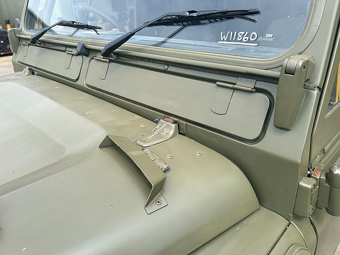 Land Rover TUM Wolf 110 RHD 2.5lt 300Tdi Soft Top - Gallery image 18