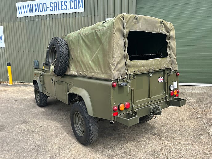 Land Rover TUM Wolf 110 RHD 2.5lt 300Tdi Soft Top - Gallery image 7