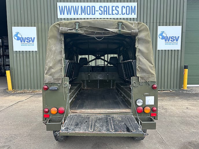 Land Rover TUM Wolf 110 RHD 2.5lt 300Tdi Soft Top - Gallery image 9