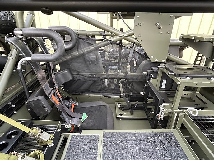 Land Rover RWMIK+ Patrol Vehicle - Gallery image 11