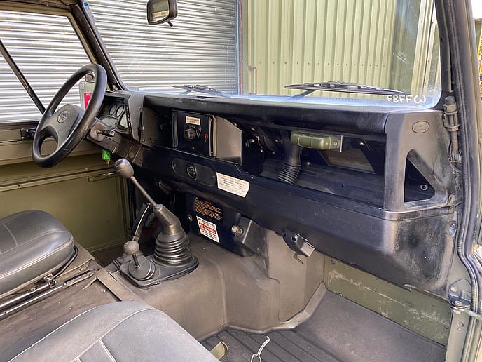 Land Rover Defender 110 Tithonus LHD hardtop - Gallery image 11