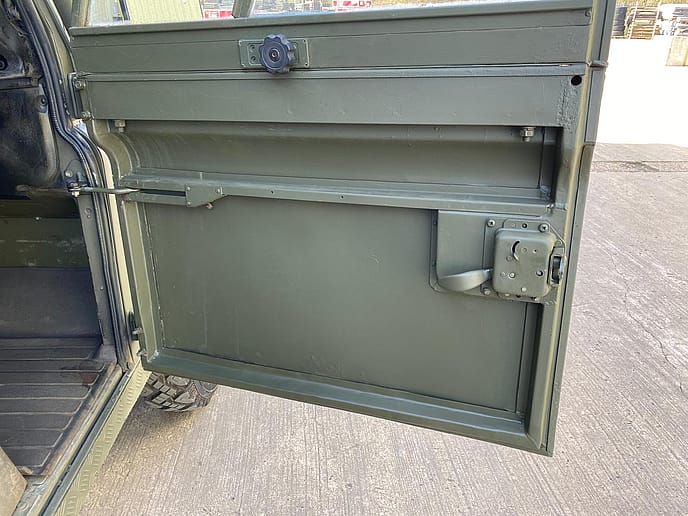 Land Rover Defender 110 Tithonus LHD hardtop - Gallery image 26