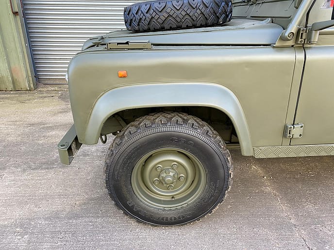 Land Rover Defender 110 Tithonus LHD hardtop - Gallery image 40