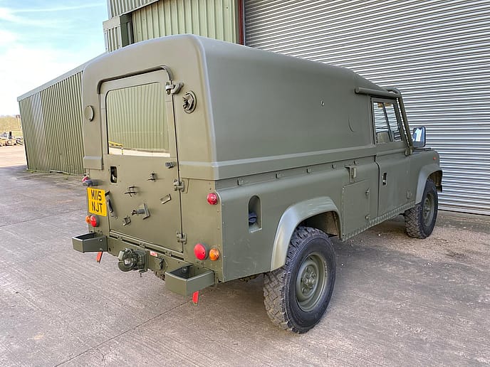 Land Rover Defender 110 Tithonus LHD hardtop - Gallery image 6