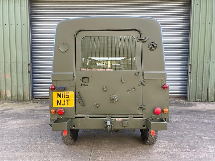 Land Rover Defender 110 Tithonus LHD hardtop - Gallery image 7