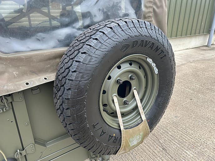 Land Rover TUL Wolf 90 2.5lt 300Tdi : Soft Top LHD - Gallery image 24