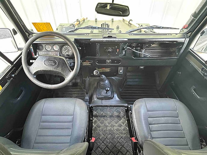 Land Rover TUL Wolf 90 2.5lt 300Tdi : Hard Top LHD - Gallery image 13