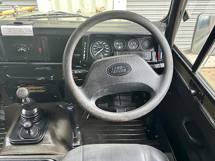 Land Rover TUL Wolf 90: Soft Top RHD - Gallery image 16