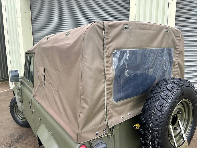 Land Rover TUL Wolf 90: Soft Top RHD - Gallery image 22