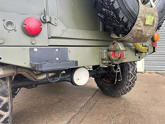 Land Rover TUL Wolf 90: Soft Top RHD - Gallery image 23