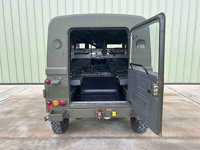 Land Rover TUL Wolf 90: Hard Top RHD - Gallery image 9