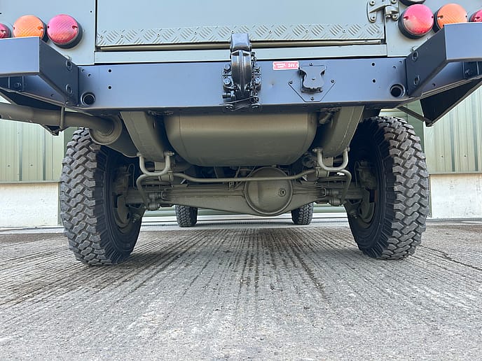 Land Rover TUM Wolf 110: Hard Top LHD - Gallery image 18