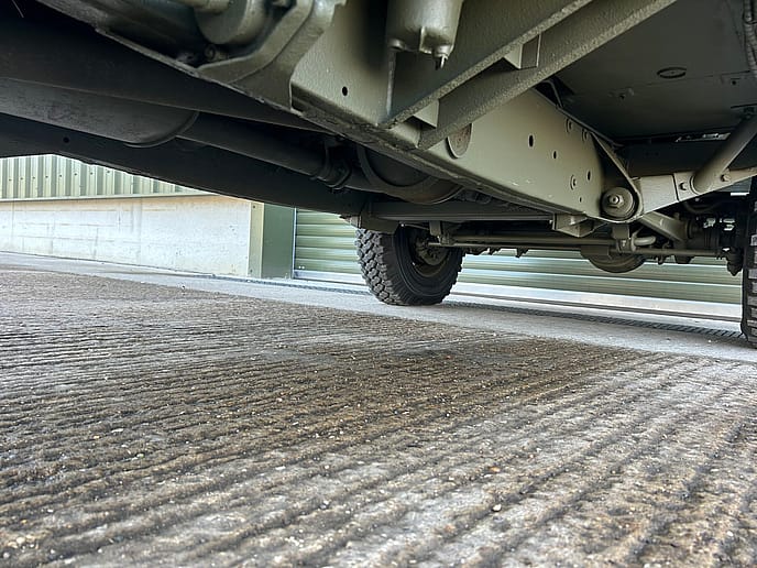 Land Rover TUM Wolf 110: Hard Top LHD - Gallery image 21