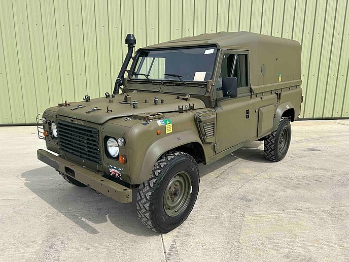 Land Rover TUM Wolf 110: Hard Top LHD - Gallery image 1
