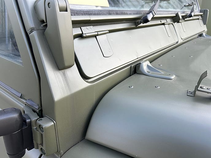Land Rover Wolf 110 TUM 2.5lt 300Tdi Soft Top RHD - Gallery image 23