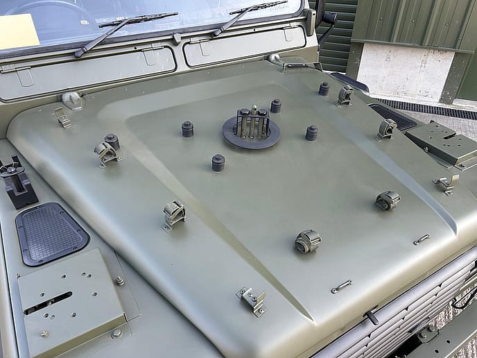 Land Rover Wolf 110 TUM 2.5lt 300Tdi Soft Top RHD - Gallery image 30