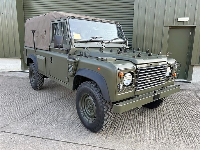 Land Rover Wolf 110 TUM 2.5lt 300Tdi Soft Top RHD - Gallery image 3