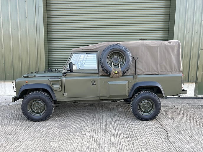 Land Rover Wolf 110 TUM 2.5lt 300Tdi Soft Top RHD - Gallery image 4