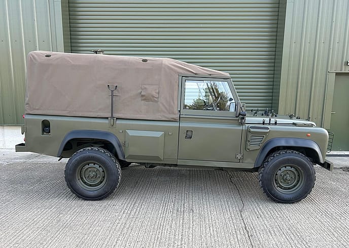 Land Rover Wolf 110 TUM 2.5lt 300Tdi Soft Top RHD - Gallery image 5