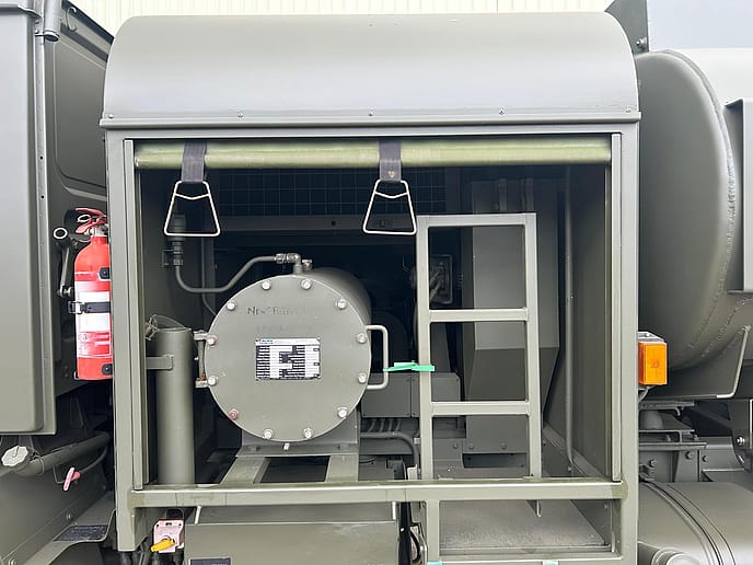 Leyland DAF 5000 litre 4x4 Aircraft Refuelling Tanker LHD - Gallery image 14