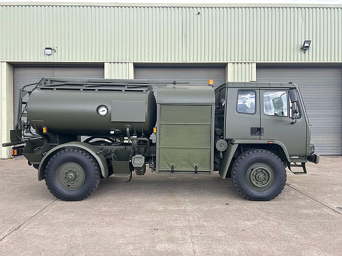 Leyland DAF 5000 litre 4x4 Aircraft Refuelling Tanker LHD - Gallery image 5