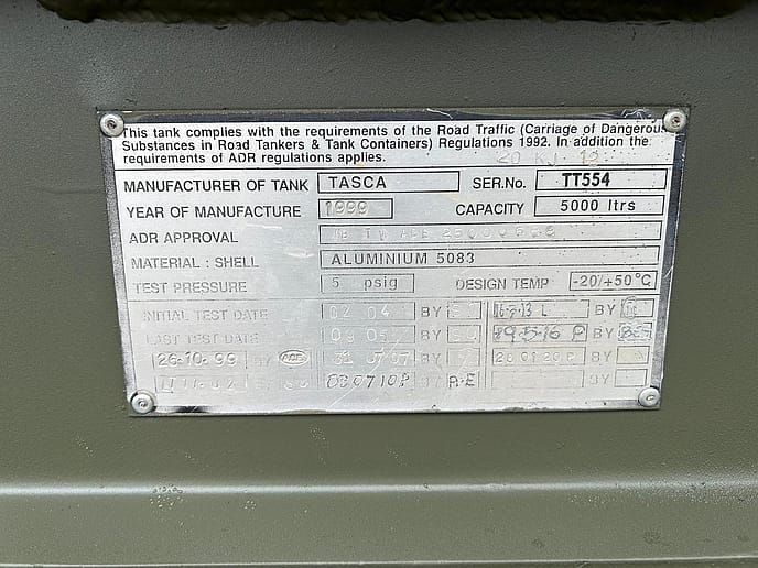 Leyland DAF 5000 litre 4x4 Aircraft Refuelling Tanker LHD - Gallery image 17