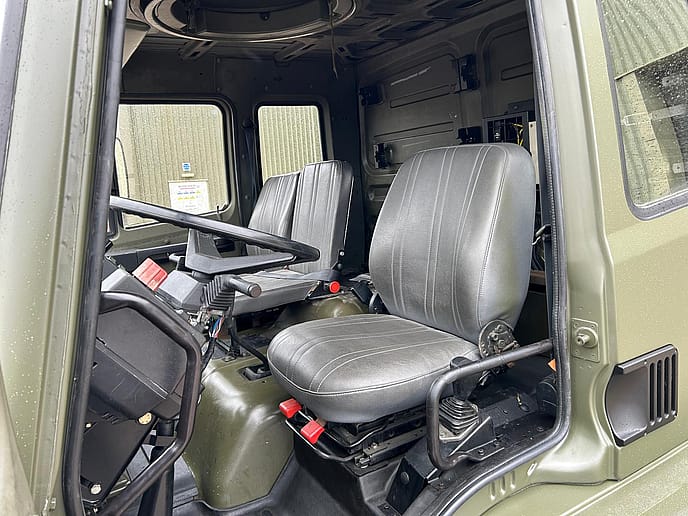 Leyland DAF 5000 litre 4x4 Aircraft Refuelling Tanker LHD - Gallery image 29
