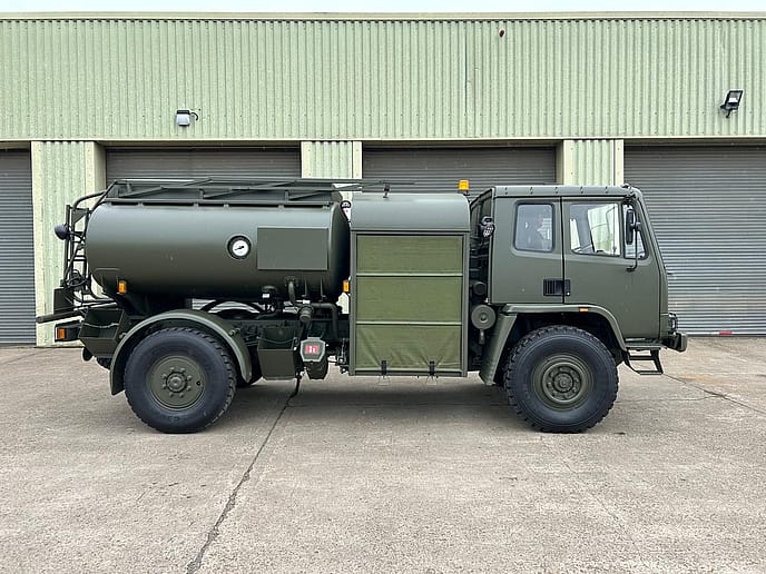 Leyland DAF 5000 litre 4x4 Aircraft Refuelling Tanker LHD - Gallery image 5