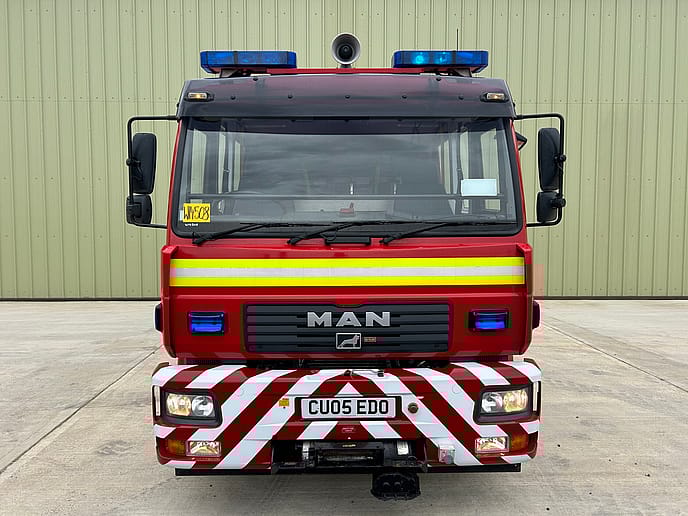 MAN 14.285 JDC Bodied: Fire Appliance - Gallery image 2