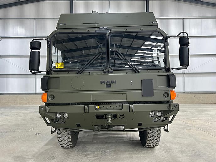 MAN HX60 : 4x4 Flatbed truck - Gallery image 2