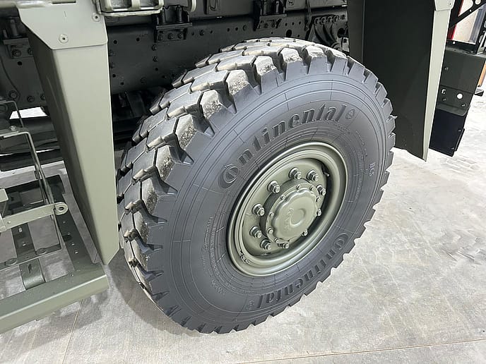 MAN HX60 : 4x4 Flatbed truck - Gallery image 27