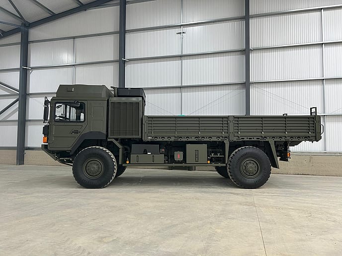 MAN HX60 : 4x4 Flatbed truck - Gallery image 4