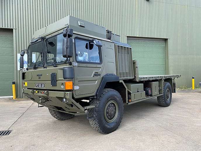 MAN HX60 : 4x4 Flatbed truck Unused Reserve Condition - Gallery image 1
