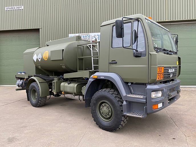 MAN LE 14.220 5000 litre 4x4 Tanker/Refueller RHD - Featured image