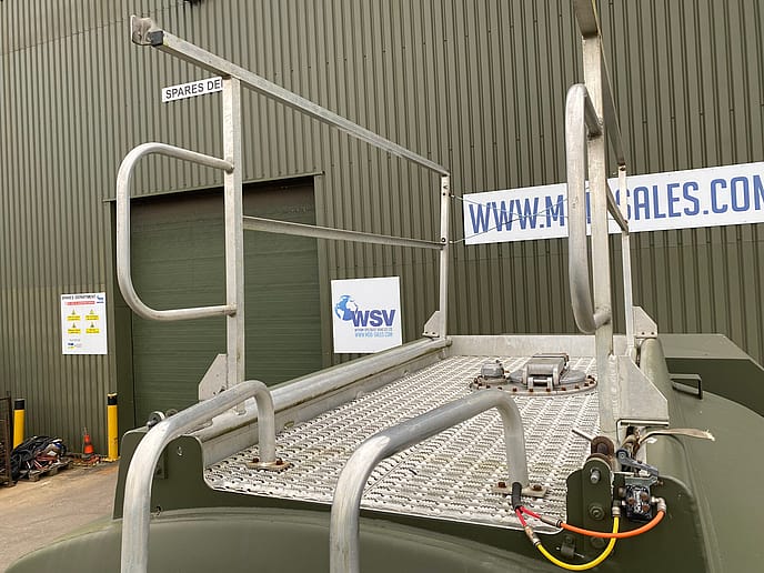 MAN LE 14.220 5000 litre 4x4 Tanker/Refueller RHD - Gallery image 25