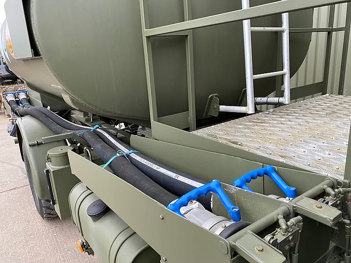 MAN LE 14.220 5000 litre 4x4 Tanker/Refueller RHD - Gallery image 30