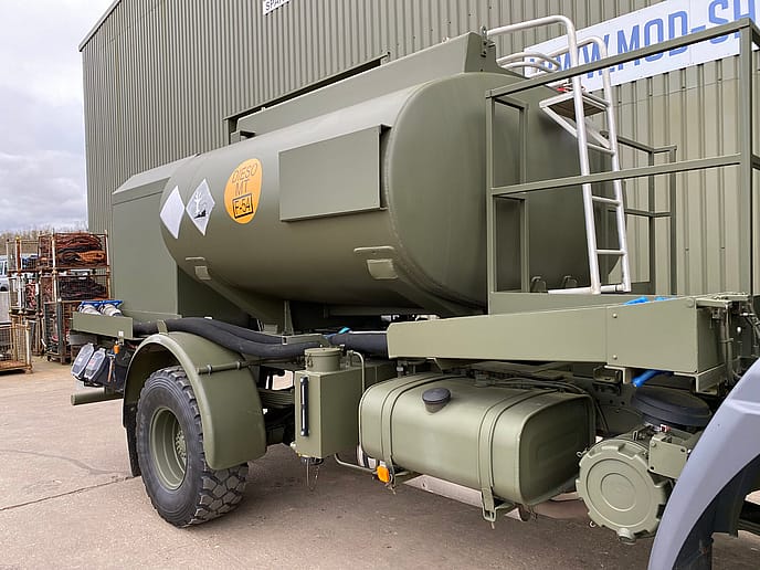 MAN LE 14.220 5000 litre 4x4 Tanker/Refueller RHD - Gallery image 12