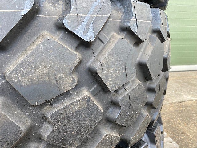 Michelin 335/80 R20 MPT Tyre, Unused - Gallery image 8