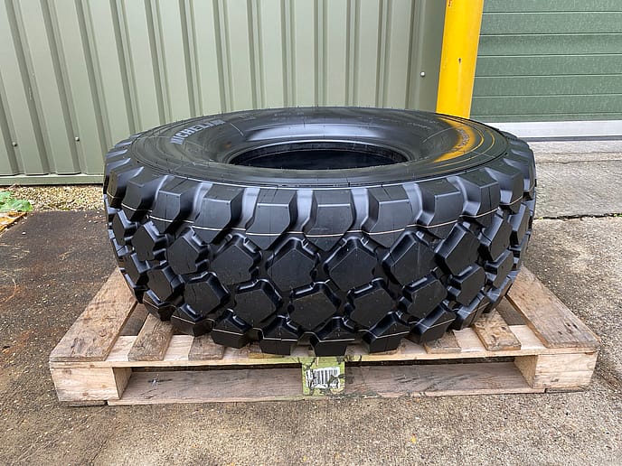 Michelin 395/85R20 XZL Tyre, Unused - Gallery image 3