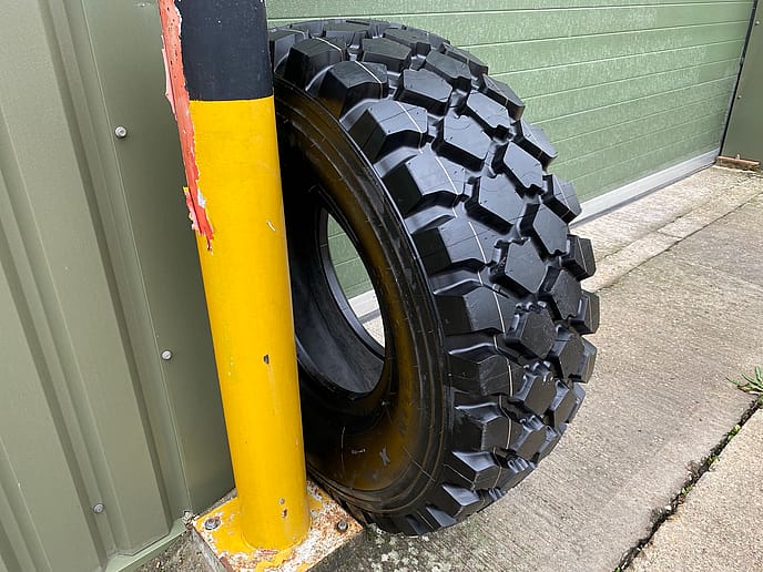 Michelin 395/85R20 XZL Tyre, Unused - Gallery image 2