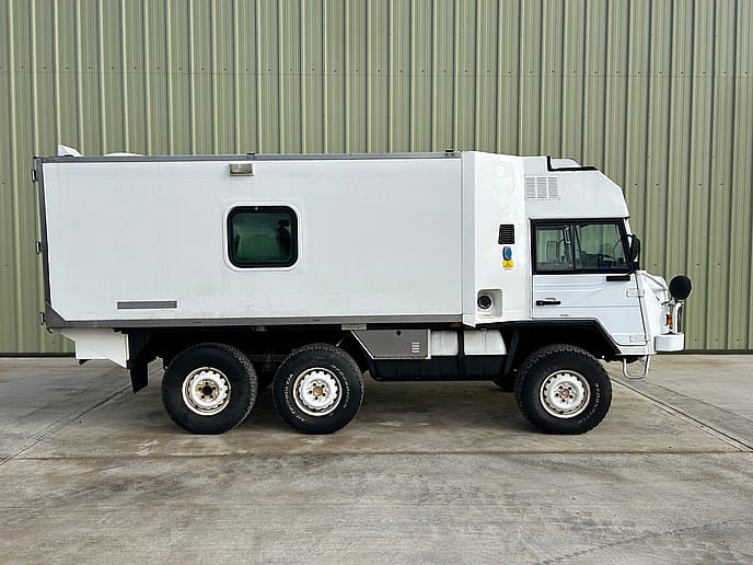 Pinzgauer: 718 6x6 Ambulance TMV RHD - Gallery image 5