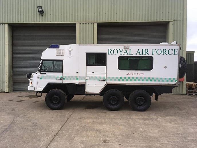 Pinzgauer: 718 6x6 Ambulance TMV RHD - Gallery image 5