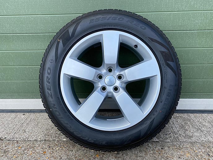 Pirelli 255/60R20 Scorpion c/w 5 Spoke Alloy - Featured image